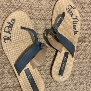 Arezzo Il Dulce Far Niente Embroidered Sandals Size 9